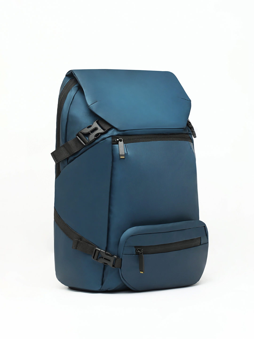 French Accent Men's The Modifier Backpack For Casual Wear | Prussian ...