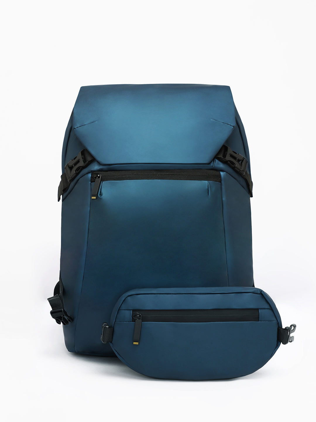 French Accent Men's The Modifier Backpack For Casual Wear | Prussian ...