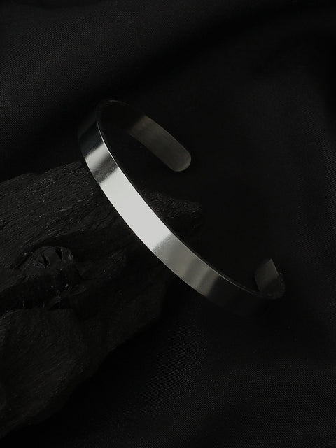 The Minimal Cuff Bracelet