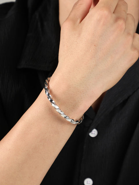 The Twisted Cuff Bracelet - Metallic Silver