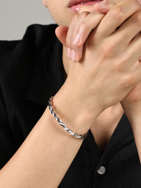 The Twisted Cuff Bracelet - Metallic Silver