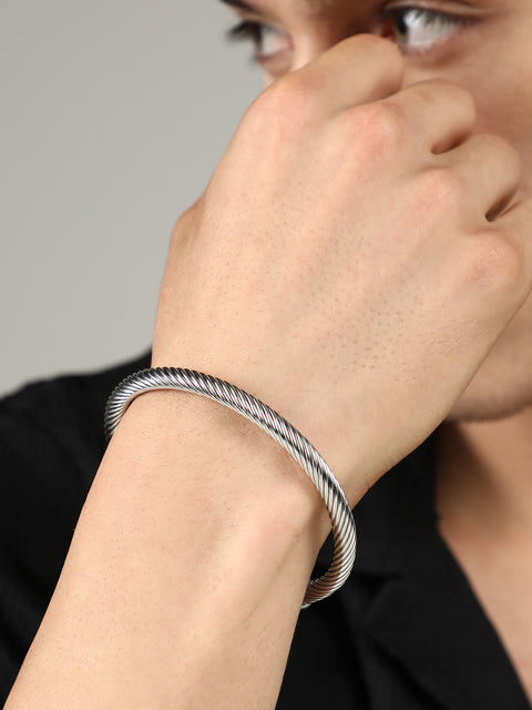 The Hammered Cuff Bracelet - Metallic Silver