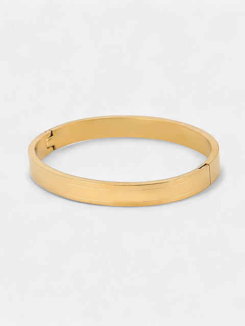 The Halo-Lined Bangle Bracelet