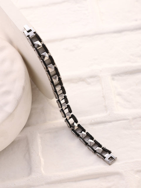 The Studded Chain Bracelet