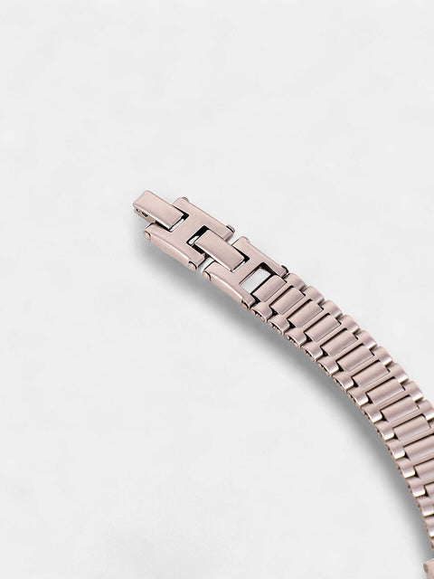 The Buckle-H-Link Chain Bracelet