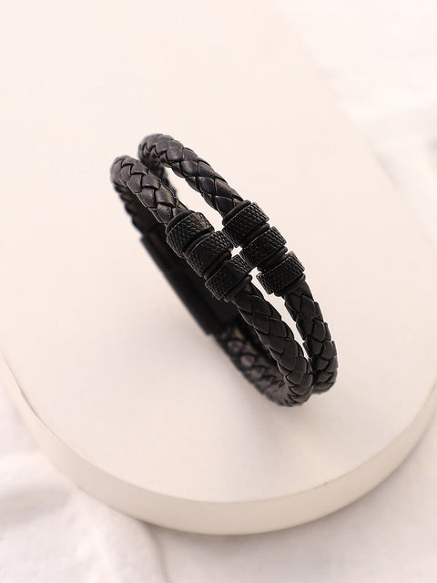 The Barrel-Braid Leather Bracelet