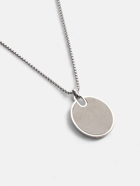 The Circular-Plate Pendant Necklace