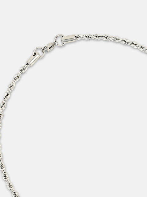 The Minimal-Twist Chain Necklace - Metallic Silver