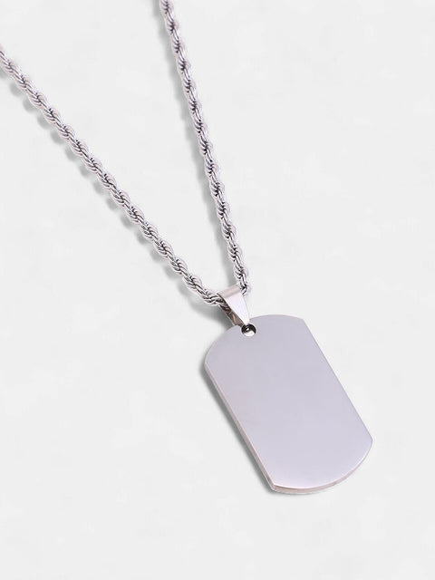The Curve-Plate Pendant Necklace - Metallic Silver