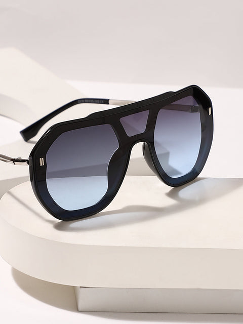 The Chalet Curve Shield Sunglasses - Onyx Black