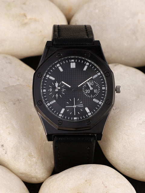 The Drifter's Compass Round Watch - Onyx Black