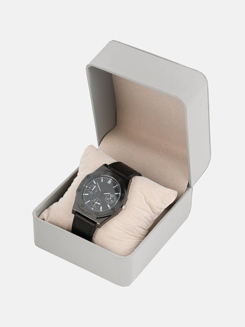 The Drifter's Compass Round Watch - Onyx Black