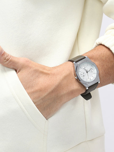 The Torque Compass Round Watch - Olive Green