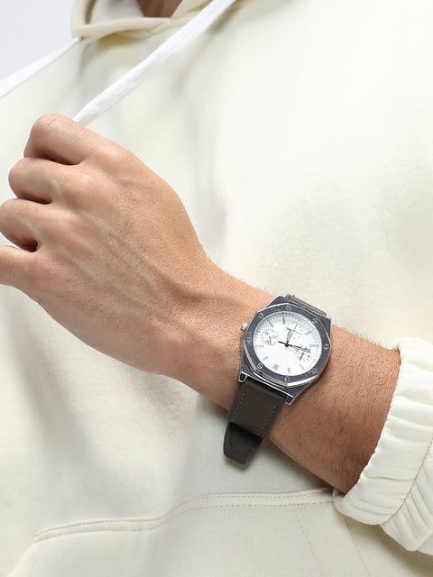 The Torque Compass Round Watch - Olive Green