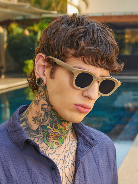 The Gregory Wayfarer Sunglass Taupe Brown