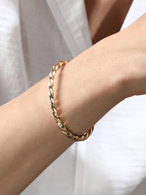 The Twisted Cuff Bracelet - California Gold