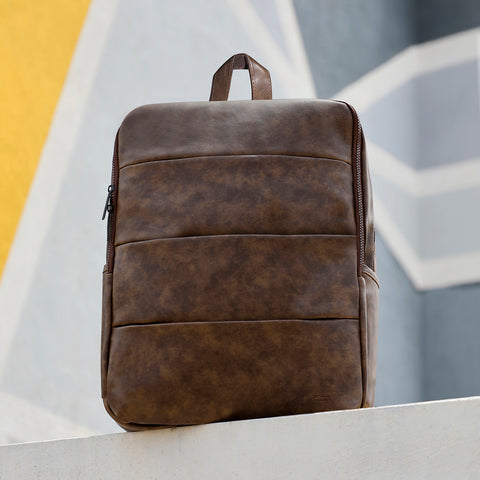 The Daily Essential Backapack - Mocha Brown