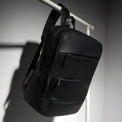 The Daily Essential Backapack - Onyx Black
