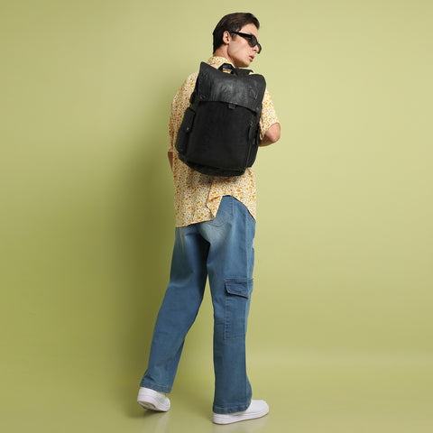 The Trekker Backpack - Grease Black